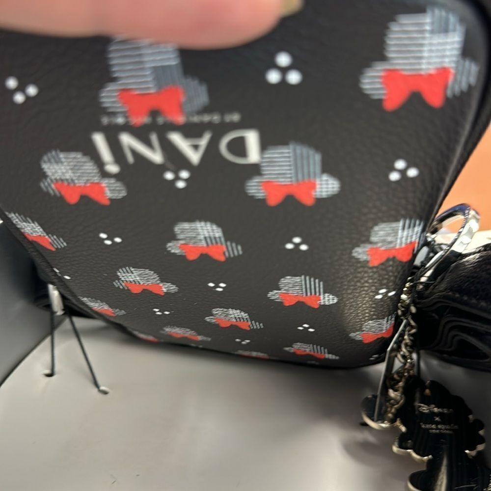 Disney Minnie crossbody bag with Kate Spade
Minnie Mouse. - Picture 8 of 9